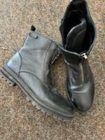 schwarz/graue Stiefeletten Kr. München - Putzbrunn Vorschau