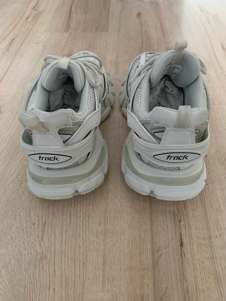 Balenciaga Track Runner [44] in Dresden