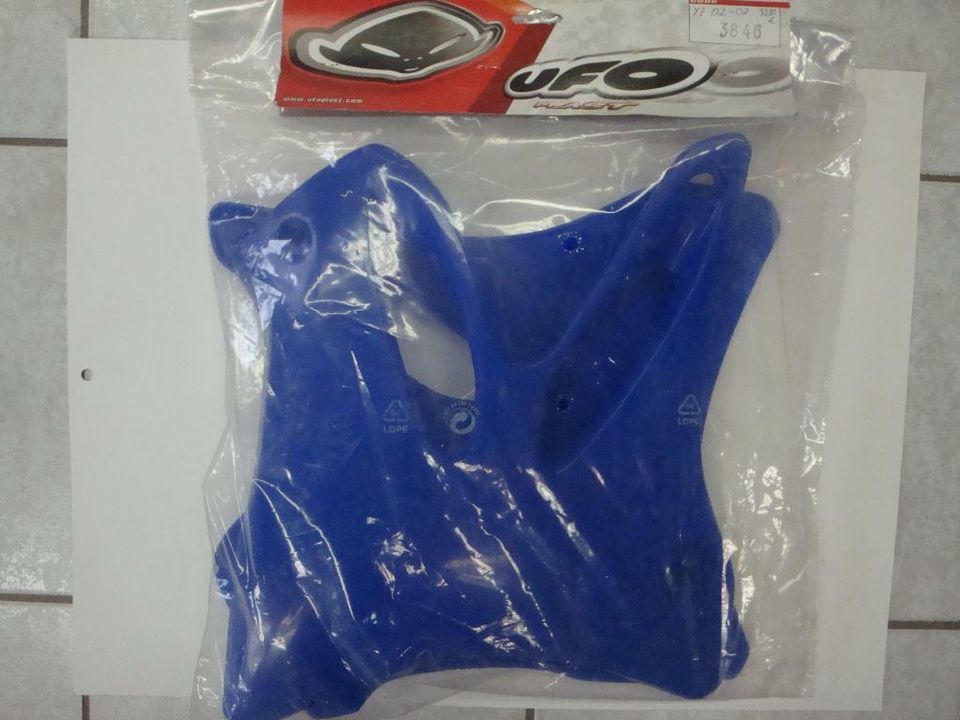 Yamaha YZ 125 YZ 250 Spoiler NEU in Regen