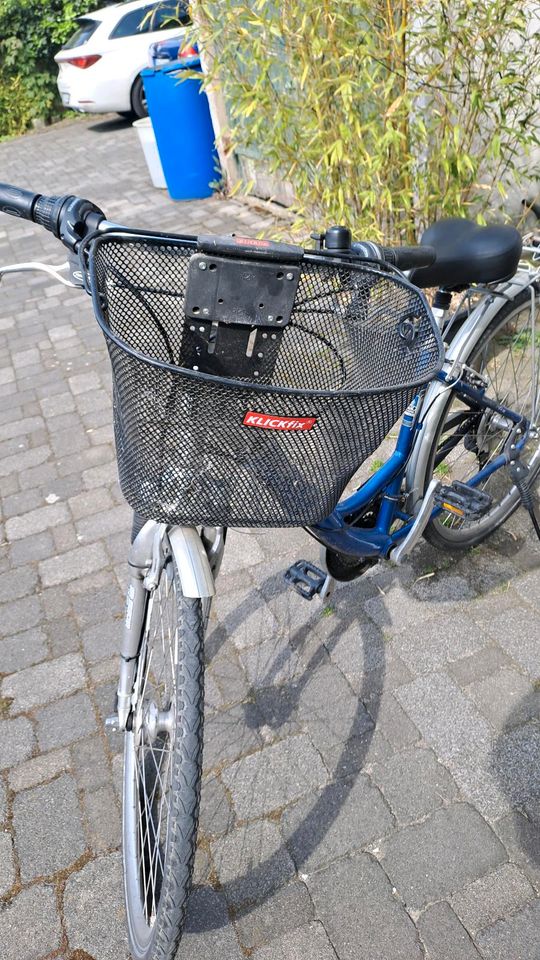 Damen Trekking Fahrrad Winora gebraucht in Düsseldorf