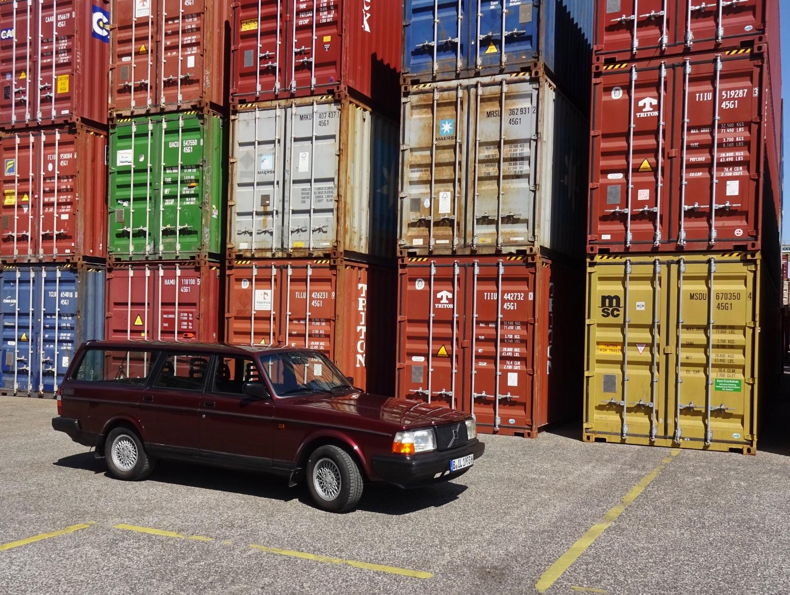 Abbildung des Autos Volvo P245 Super Polar