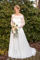 Wunderschönes Brautkleid mit Schleppe Nordrhein-Westfalen - Arnsberg Vorschau
