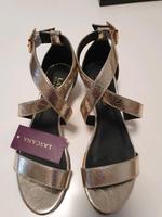 Damen Schuhe. Sandaletten. Niedersachsen - Lehrte Vorschau