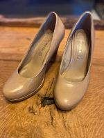 Glänzende beige Pumps Tamaris Hessen - Flieden Vorschau