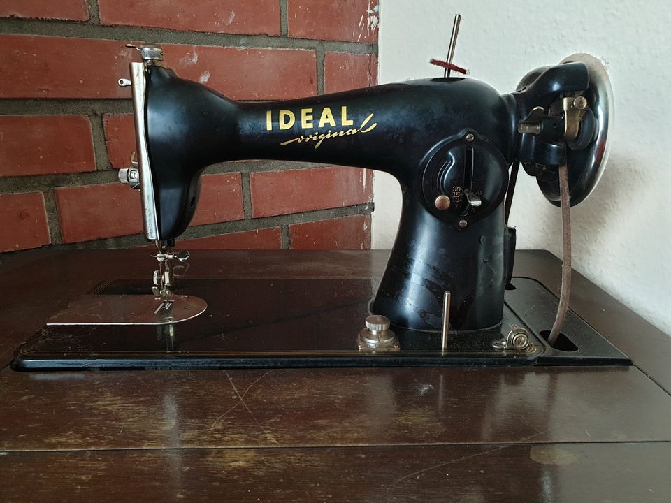 Lieghaber und Sammlerstück " Alte IDEAL Nähmaschine " in  Nordrhein-Westfalen - Erftstadt | Kunst und Antiquitäten gebraucht kaufen |  eBay Kleinanzeigen ist jetzt Kleinanzeigen