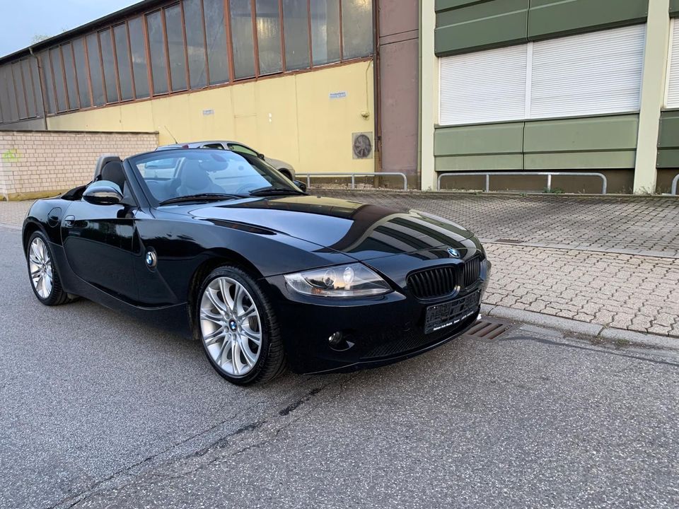 BMW Z4 Roadster ,6 Zylinder,1 Hand,Neue Bremsen in Speyer