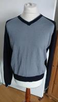 Armani Pullover Gr. L  50 % Lammwolle Hessen - Wiesbaden Vorschau