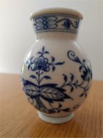 Meissener Porzellan Vase, Höhe 8,5 cm, Durchmesser oben 4,5 cm Brandenburg - Teltow Vorschau