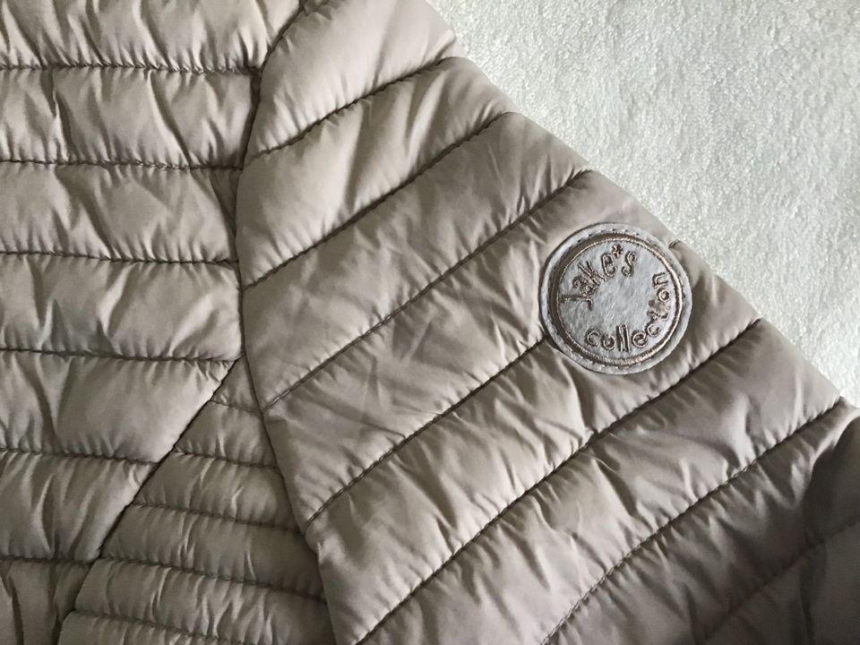 ✨Jake‘s✨ leichte Steppjacke, Übergangsjacke Gr. 34 / XS beige in Karlsruhe