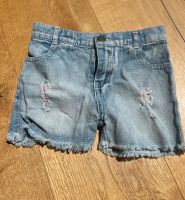 Mädchen Kinder Jeans Shorts blau 92 98 Hose Bayern - Taufkirchen Vils Vorschau