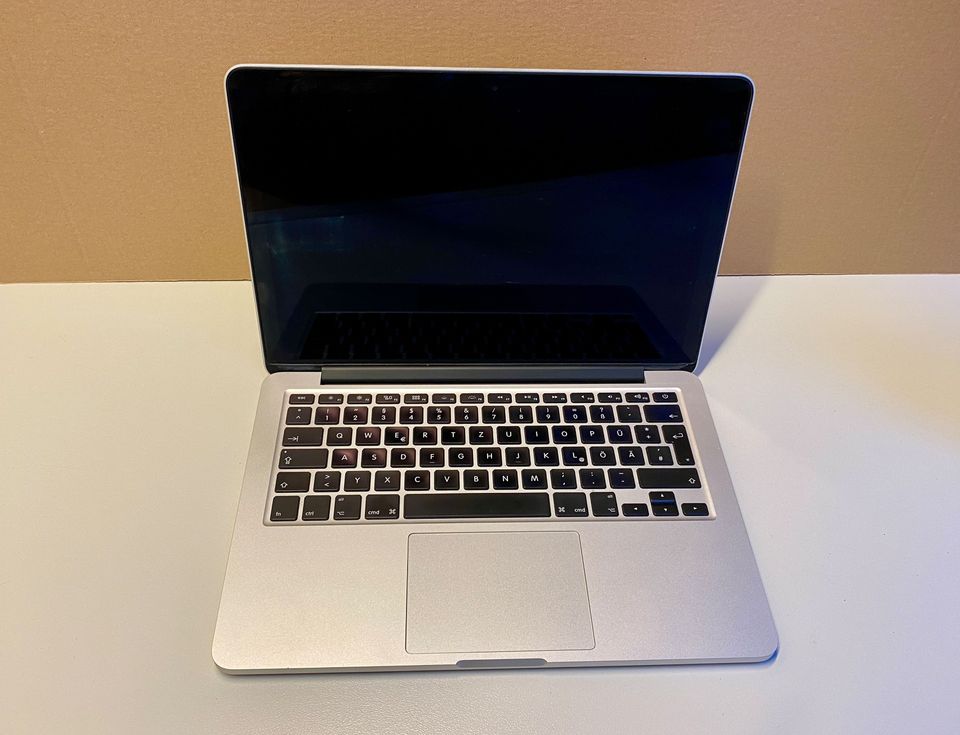 Apple MacBook Pro Retina 13.3“, 2.8 GHz i5, 16 GB RAM, 512 GB SSD in Berlin