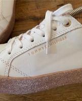 Tommy Hilfiger Sneaker Gr.39 weiß Damen Schuhe Glitzer Hessen - Haiger Vorschau