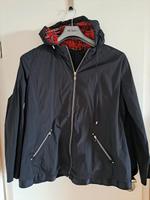 Schwarze Jacke mit gefütterte Kapuze trotz schottische Kar Gr. 48 Köln - Nippes Vorschau