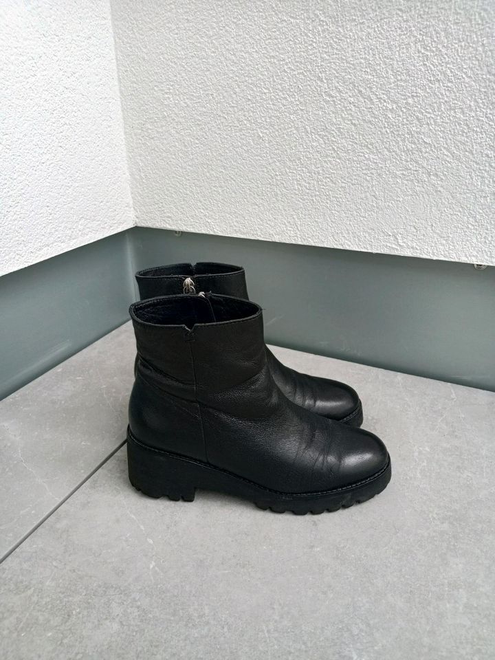 Stiefelette Leder schwarz 37 Stiefel Chelsea Boots Lederstiefel in Köln