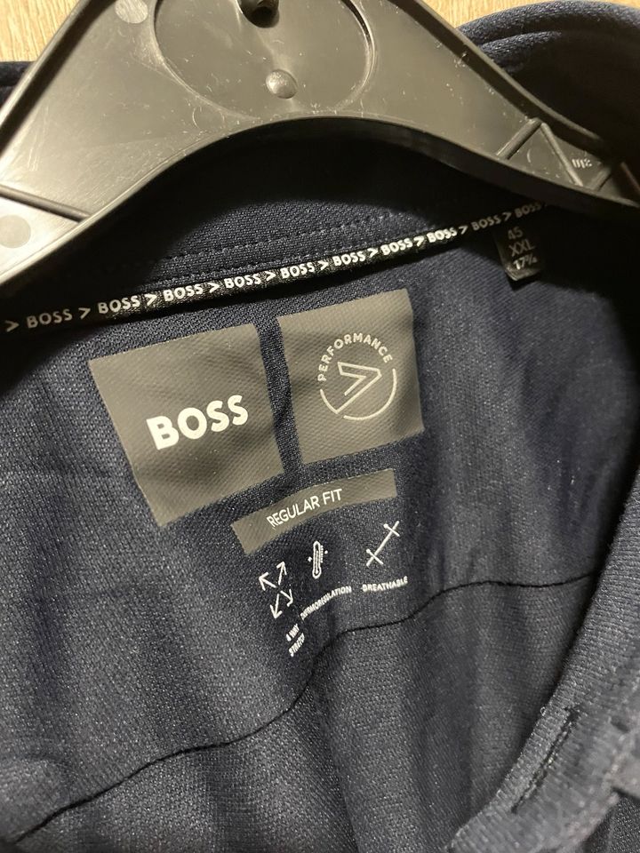 Hugo Boss Hemden Herren NEU in Göppingen