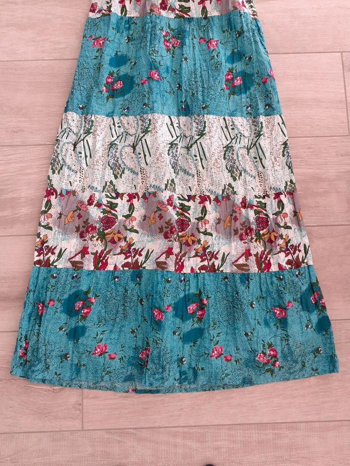 Maxi Kleid Gr. 152 wie neu in Offenau