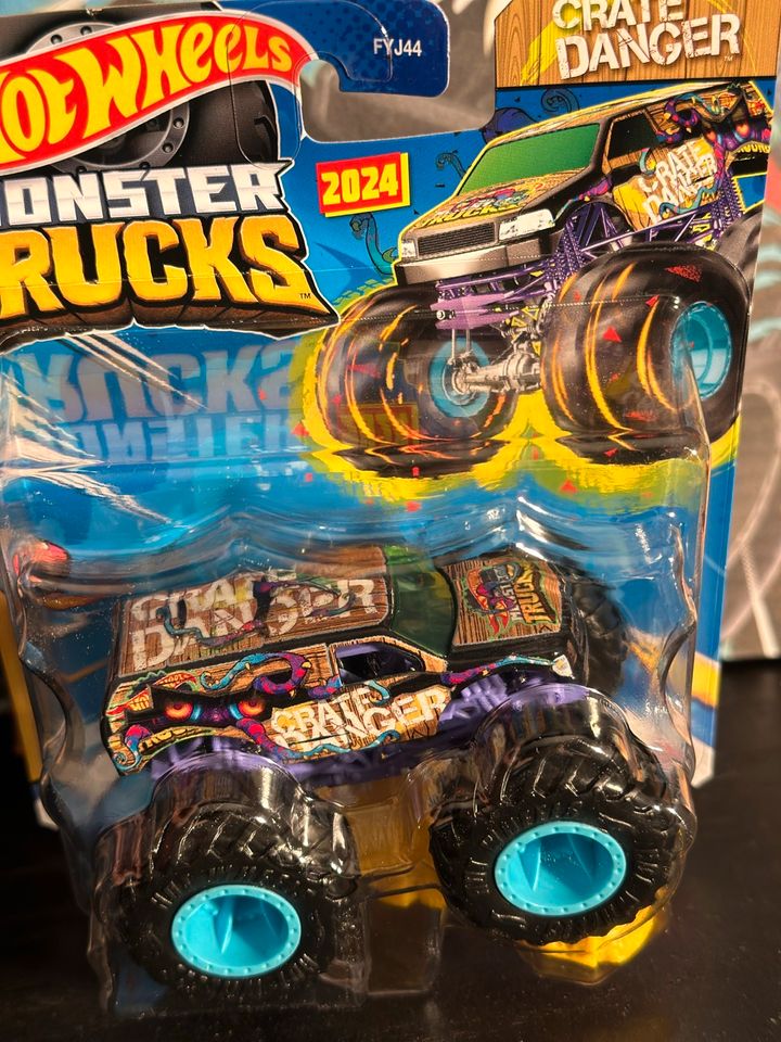 Hot Wheels Monster Trucks CRATE DANGER 6/12 Neu & andere in Uedem