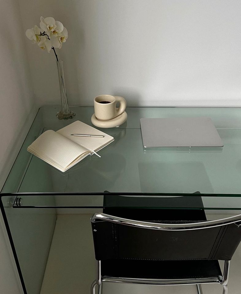 Glastisch Schreibtisch mit Ablage in Gemmrigheim