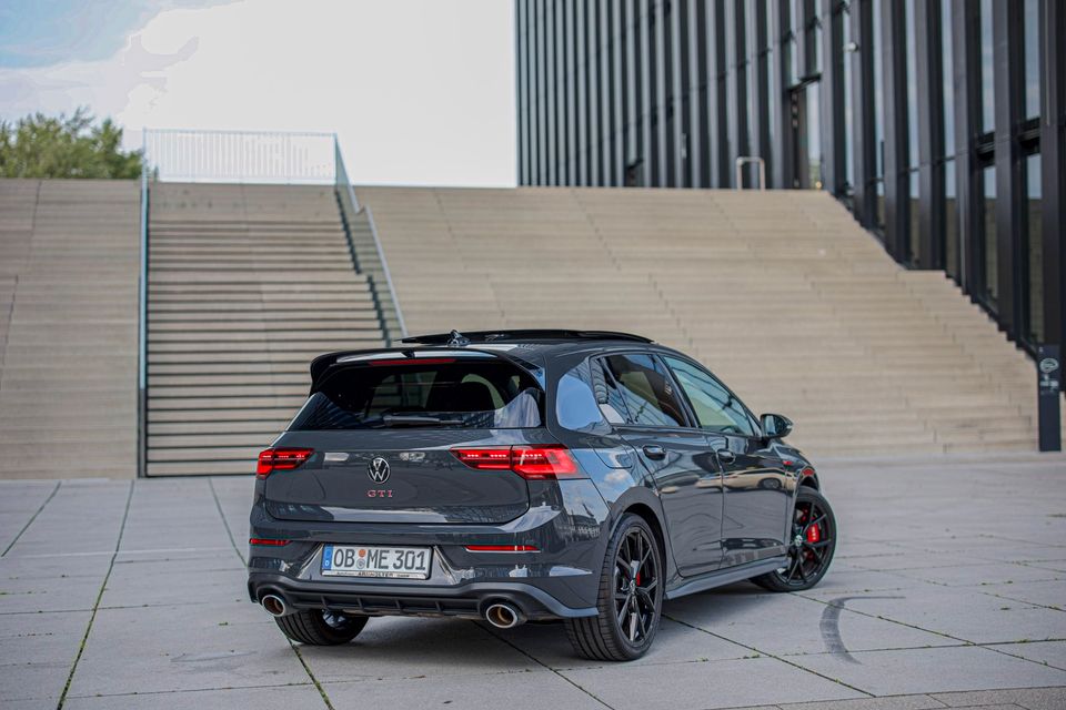 VW GOLF 8 GTI CLUBSPORT Fahren Mieten/Hochzeitsauto AMG/RS in Oberhausen