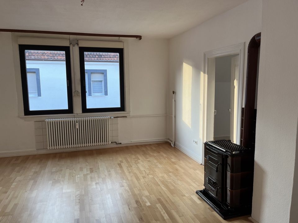 Helle und freundliche 3-Zimmer-Wohnung in zentraler und ruhiger Lage in Kelsterbach in Kelsterbach
