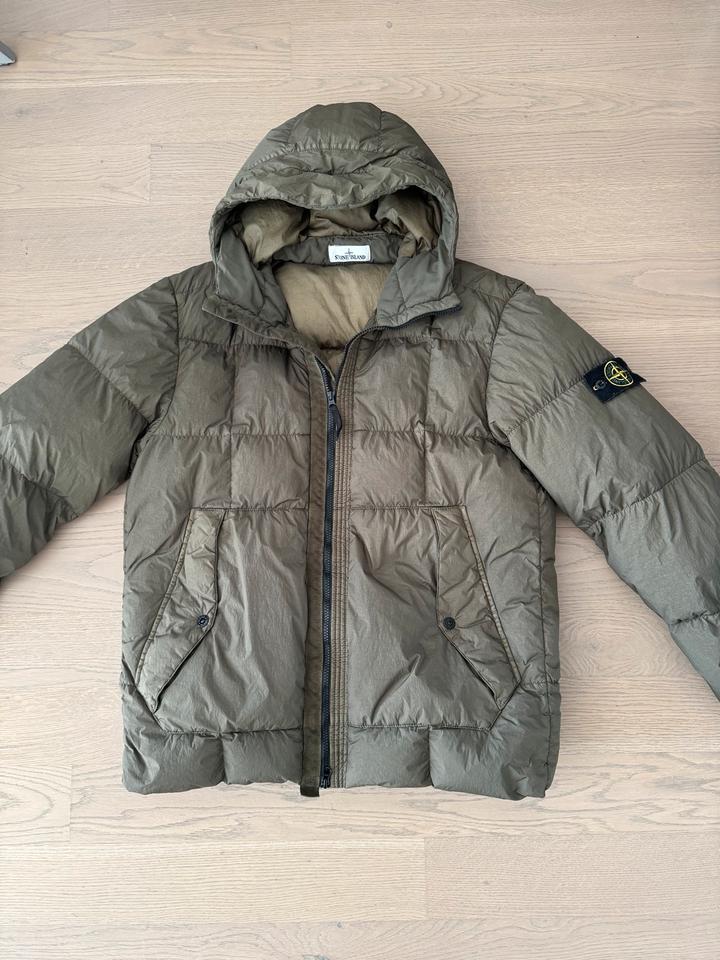 Daunenjacke von Stone Island mit Kapuze XL / XXL Winterjacke in Kirchheim unter Teck