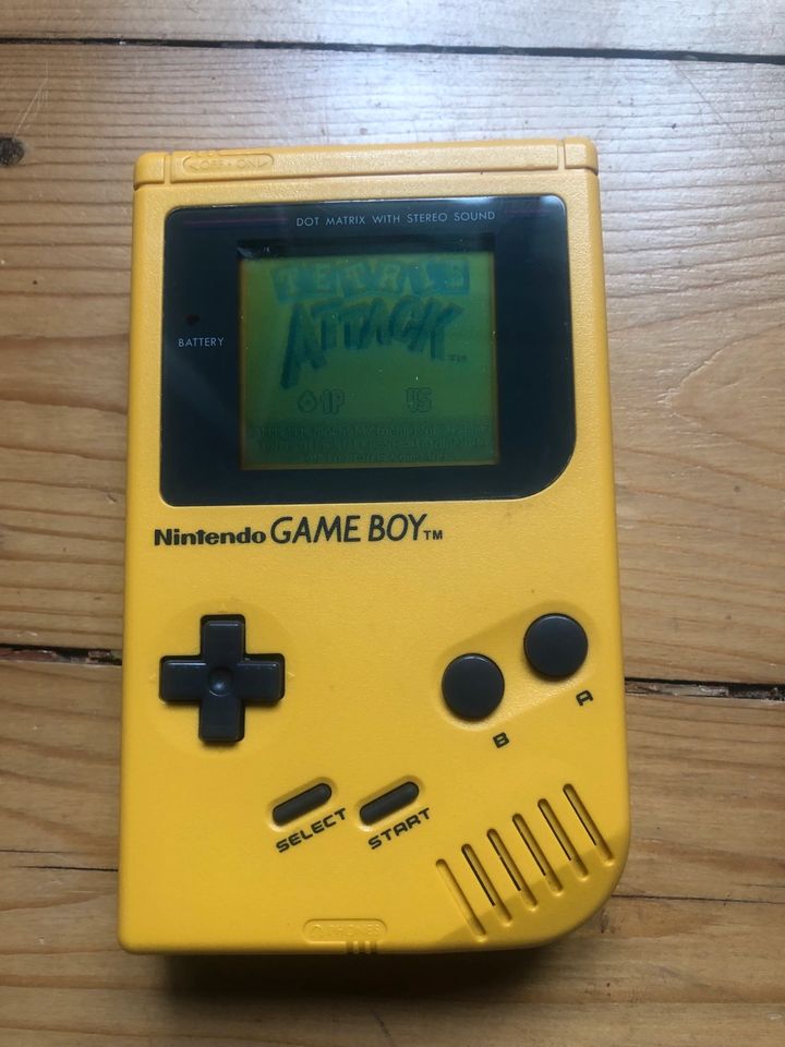 Nintendo Gameboy Game Boy gelb original in Berlin