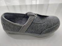 Aus America USA tolle Skechers Arch Fit Hausschuhe Gr. 5 / 35 Neu Hessen - Hattersheim am Main Vorschau