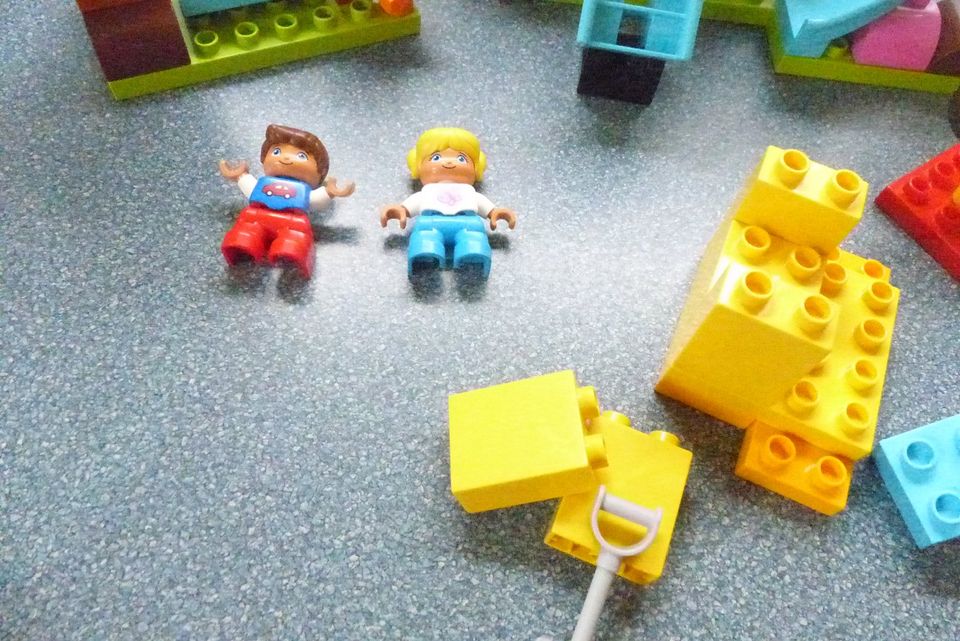 Lego duplo 10864 Spielplatz in Kall