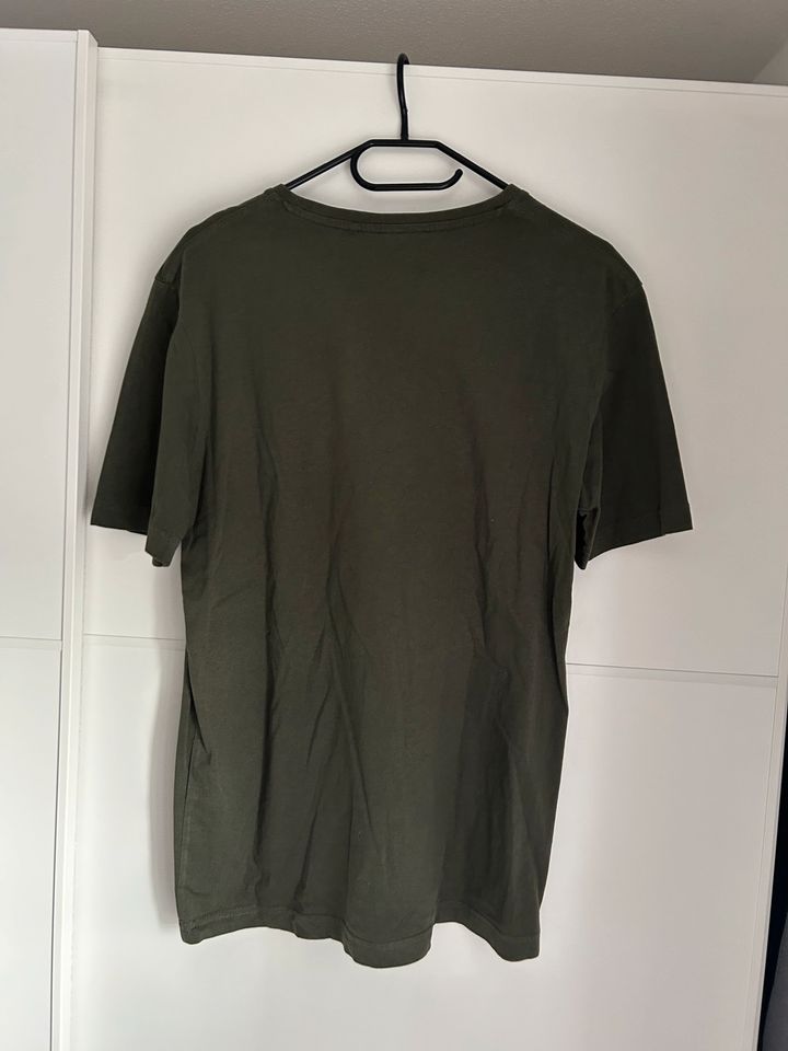 s.Oliver T-Shirt khaki Gr. M in Dörpen