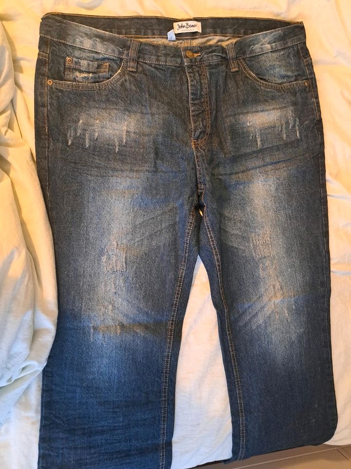 Jeans Herren Größe 58 in Burg (Dithmarschen)