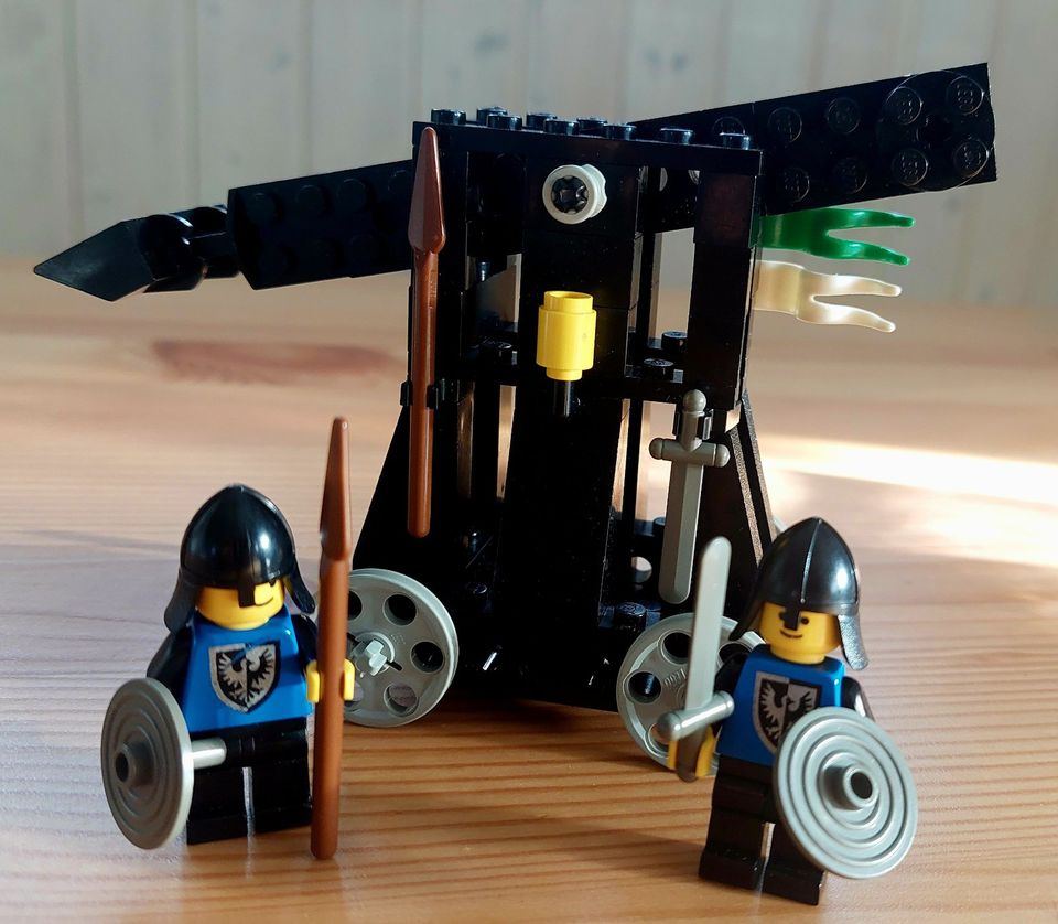 Lego Falkenritter Katapult in Linden