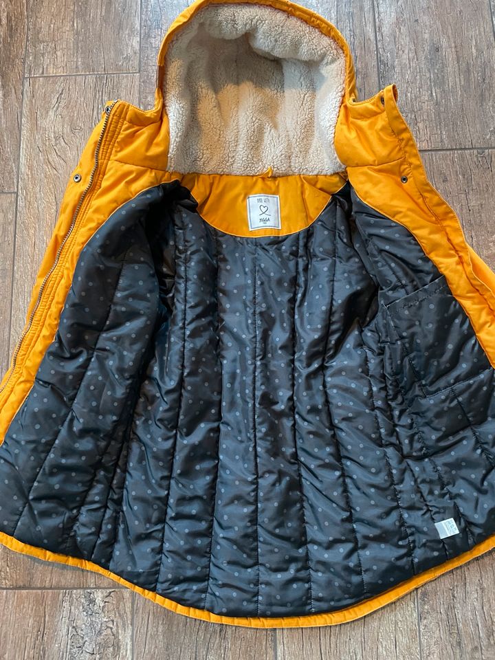 Winterjacke Gr 152 ocker gelb wie neu super warm Jacke Mädchen in Flonheim