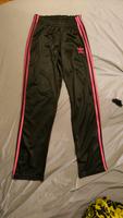 schwarze Adidas Damen jogginghose Niedersachsen - Delmenhorst Vorschau