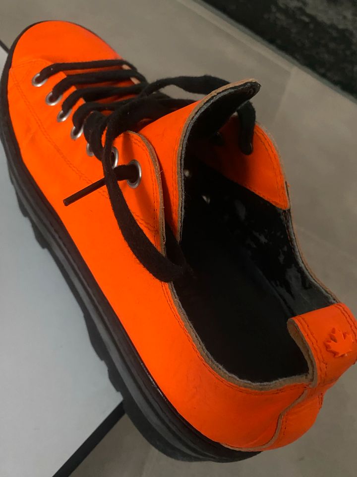 Dsquared Sneaker 44 orange Vi Lite Vibram Rave Festival in Frankfurt am Main