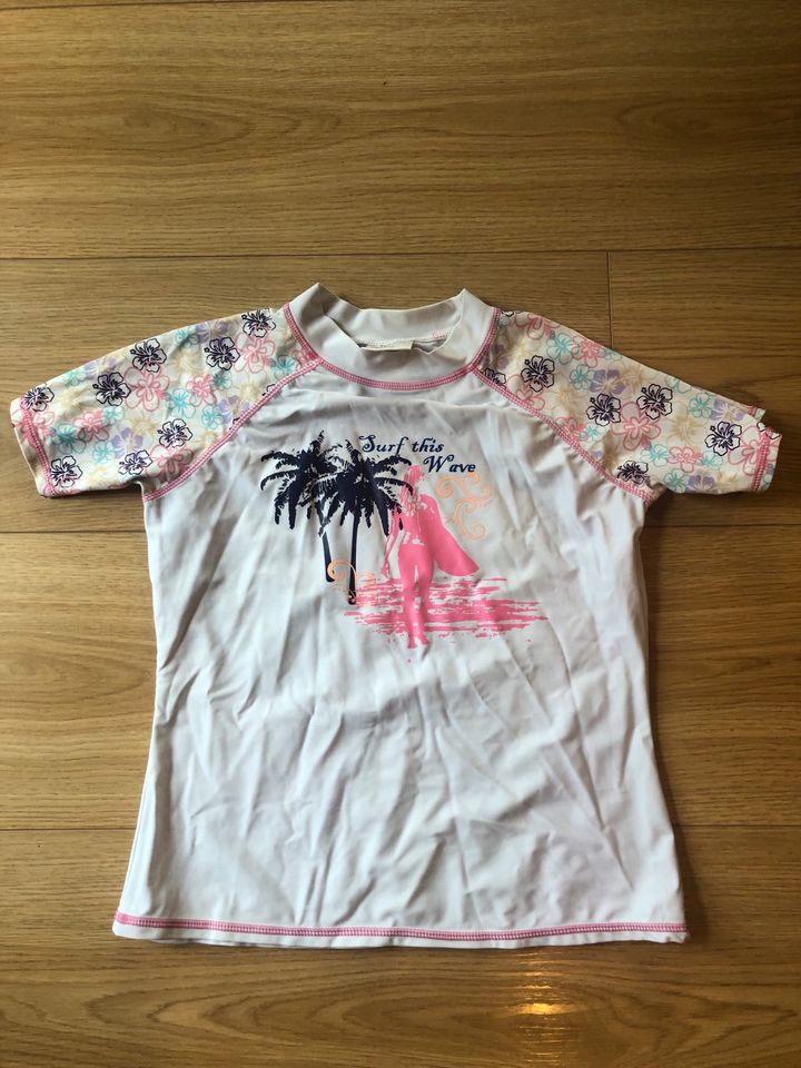 Mädchen UV-Shirt in Gr. 158/164 in Isen