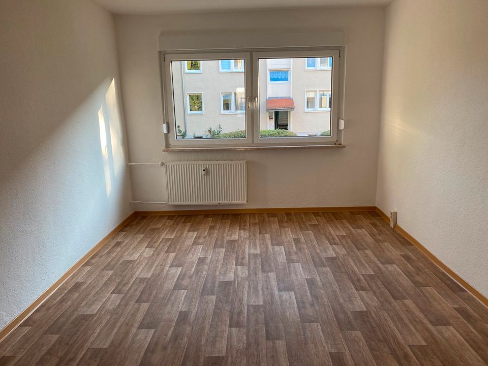 Helle 3 Zimmer Wohnung mit Balkon, Hochparterre (810.1901) in Oranienbaum-Wörlitz