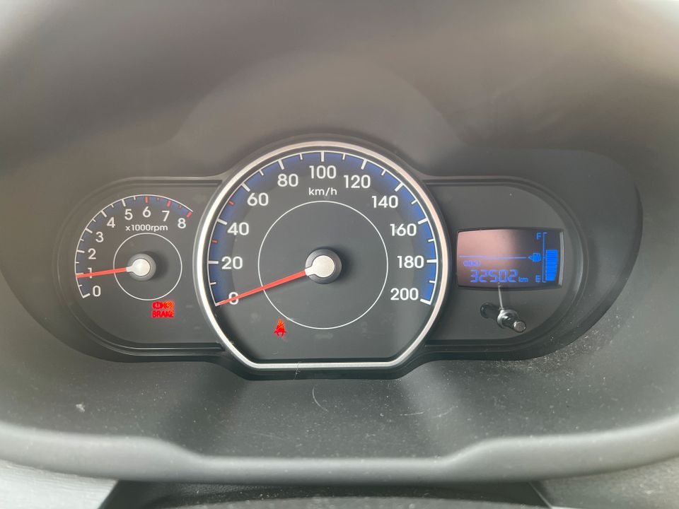 Hyundai i10 PA *erst 33.000km in Grefrath