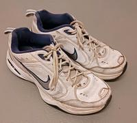 Turnschuhe Nike weiß 45 Bayern - Gauting Vorschau