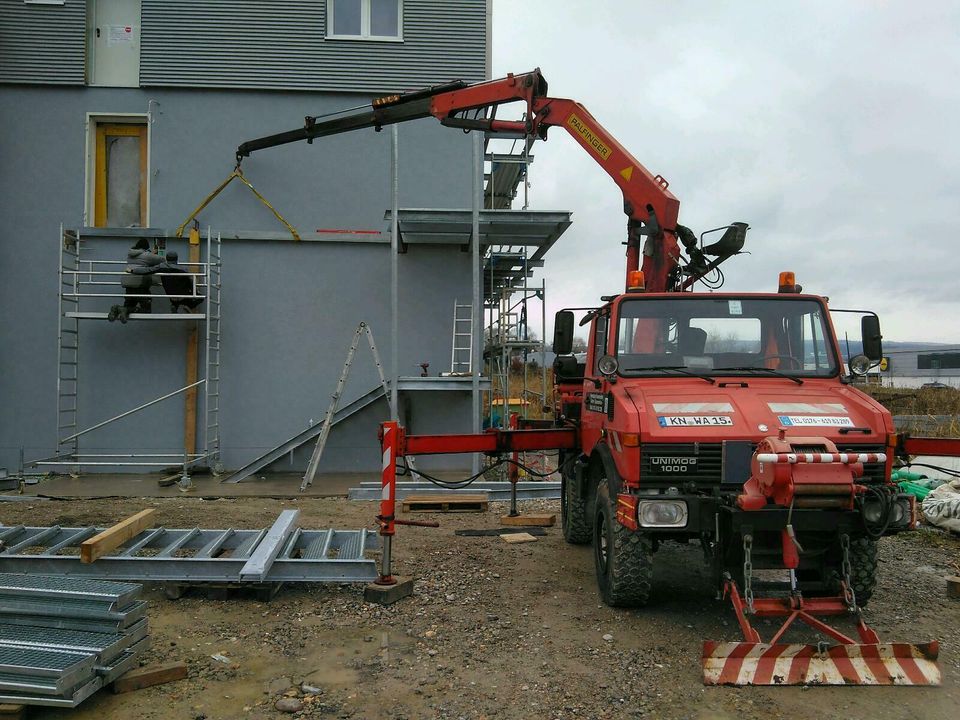 Unimog mit Kran 4t. für Umzug, Baumfällung in Konstanz