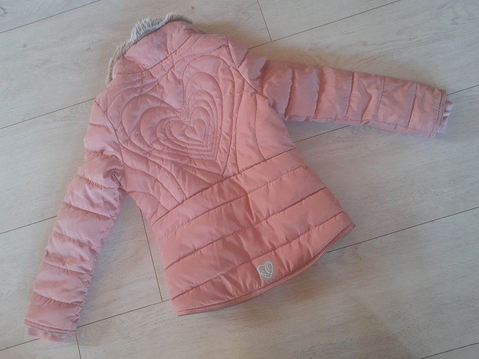 Jacke - s. Oliver - Gr. 134 - Winter - rosa - kuschelig warm in Drestedt