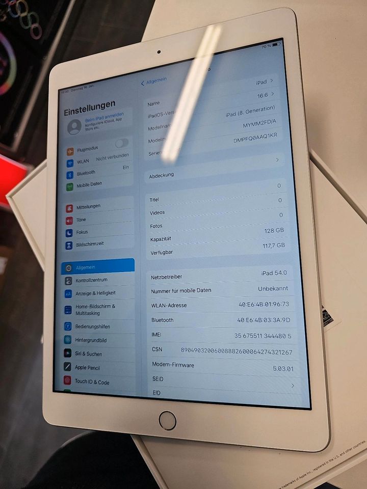 IPad 8th Gene (128GB+CELLULAR ) Akku 100% Neuwertige Für 259€ in Frankfurt am Main