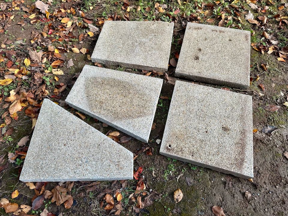Waschbetonplatten Reststücke zu verschenken in Ebelsbach