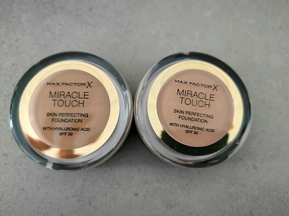 Max Factor Miracle Touch Foundation | 2 Stück | NEU in Wirges  