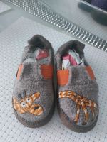 Nanga Hausschuhe Schlupfschuhe Łazy Giraf Giraffe Unisex Gr. 25 Nordrhein-Westfalen - Pulheim Vorschau