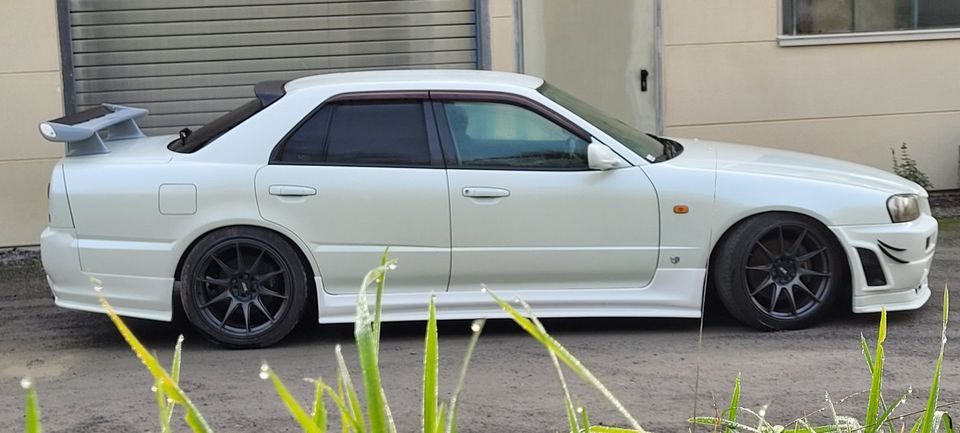 R34 4-door GTR Style Seitenschweller Nissan Skyline (Sedan /Limo) in Sulzbach an der Murr