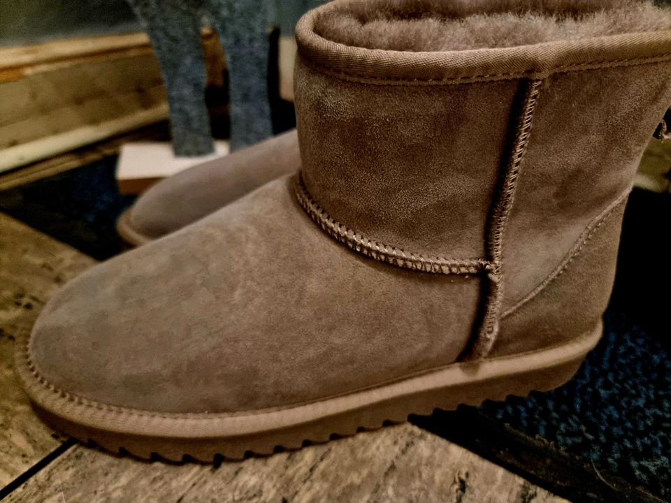 Ara Winterboots wie UGG Gr. 39 taupe Lammfell Neu und ungetragen in Bielefeld