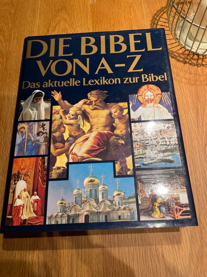 Die Bibel von A-Z das aktuelle Lexikon top erhalten neuw. in Wunstorf