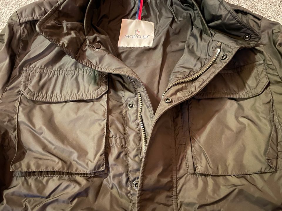 Moncler (Original) Jacke Gr. 4 in München