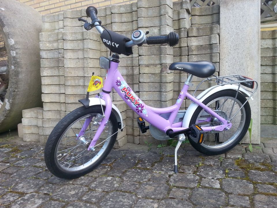 sehr schönes 16 Zoll Puky Kinder Fahrrad Fliederfarben in Grettstadt