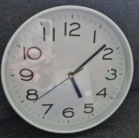 Wanduhr weiß 25 cm Deutlich Kunststoff Batterie Uhr Niedersachsen - Rhauderfehn Vorschau